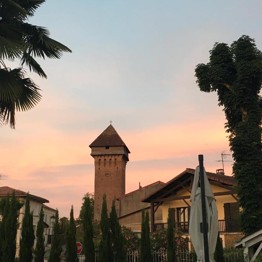 Maison d'Hôtes Lassaubatju Hontanx Exterior foto